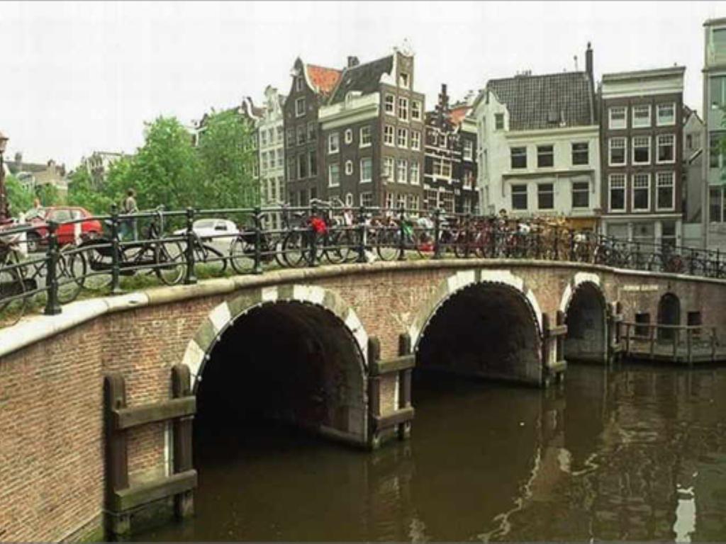 Lovely Canal Apartment Amsterdam Eksteriør billede